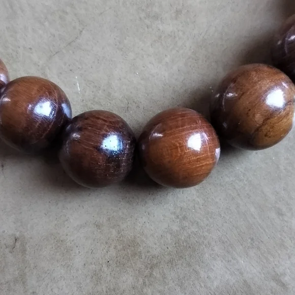 Wooden Necklace - Picture 5 of 5